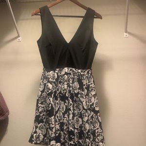 From the brand Depri. Is a size Medium.